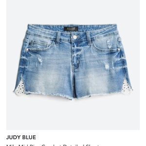 Judy Blue Mila Short Size 6 Mid Rise 28 inch Waist NWT Never Worn!